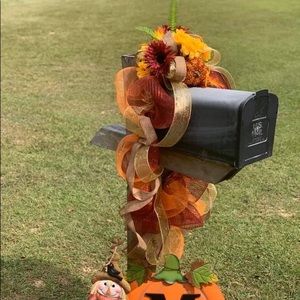 Mailbox swag